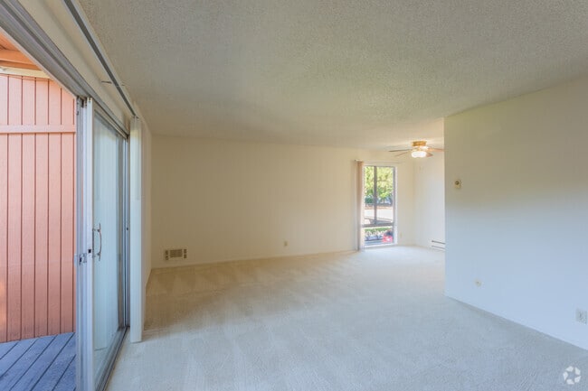 Oakridge Apartments