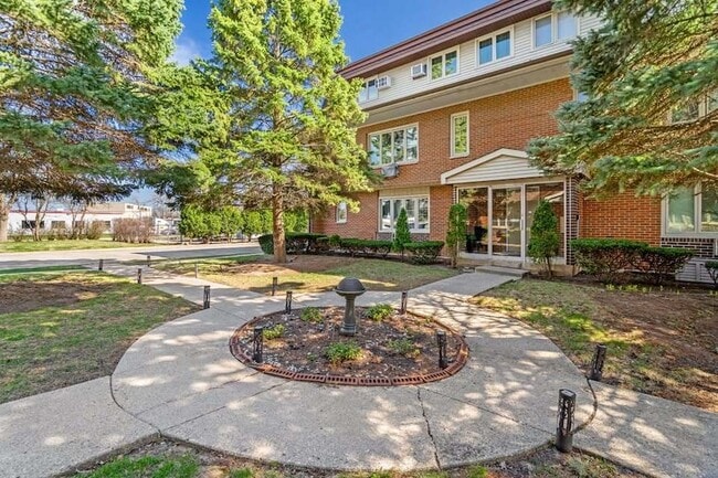 Photo - 816 W St James St Unidad 1E