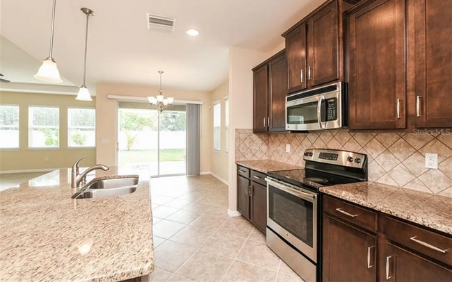 Photo - 2948 Oriole Dr