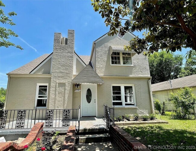 4 Bedroom 2 Bath in Tulsa - 4 Bedroom 2 Bath in Tulsa Townhome