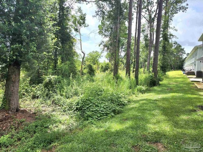 8932 Brigade Trail