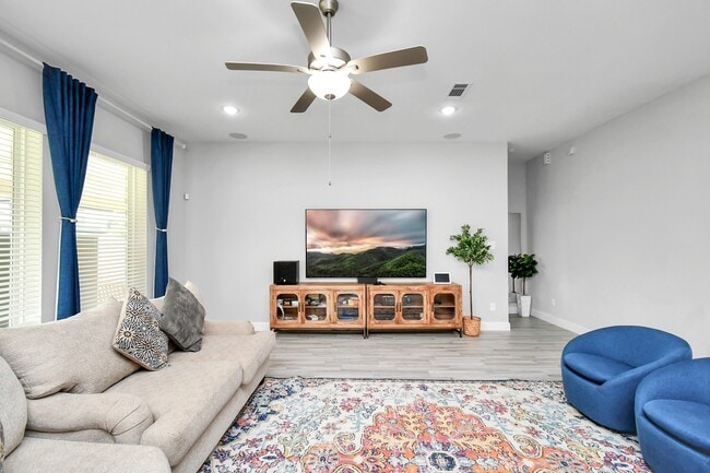 Photo - 10002 Serenity Grv Dr