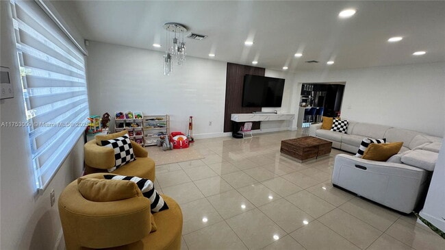 Photo - Northwest 38th Avenue, Miami Gardens, FL 3...