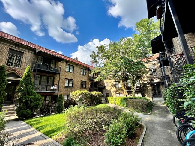 Photo - 677 Somerset Ter NE Condo Unit C1