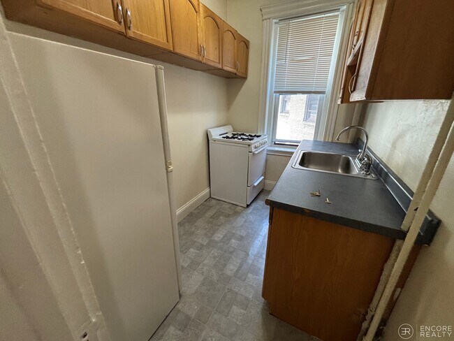 Photo - 360 Riverway Unidad 21