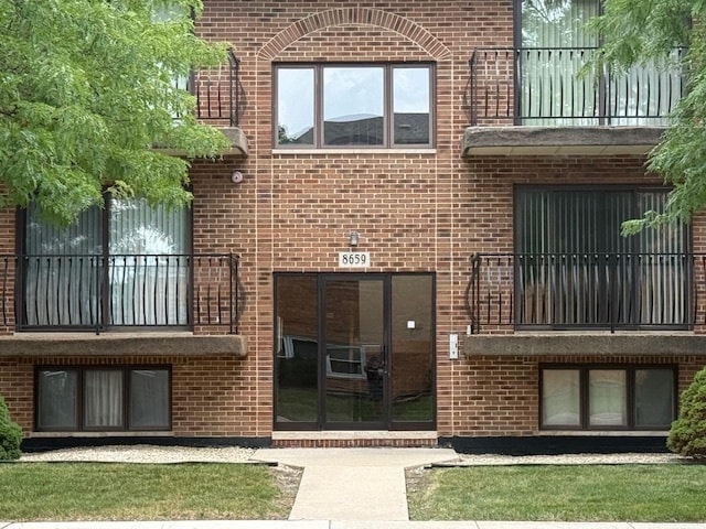 8659 Meade Ave