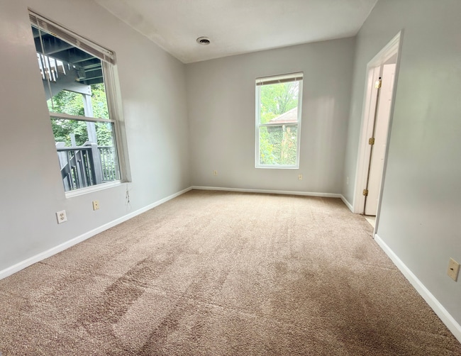Photo - 3254 Berwyn Pl Unit 2