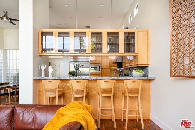 Photo - 2217 Grand Canal