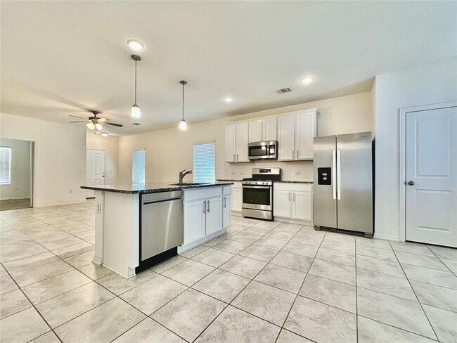 Photo - 105 Eagle Lake Dr