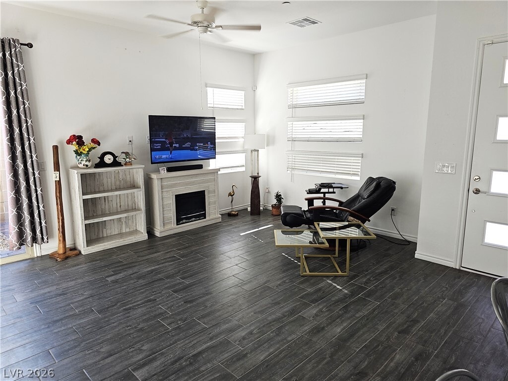 Photo - 921 Mayfield Mnr Ln