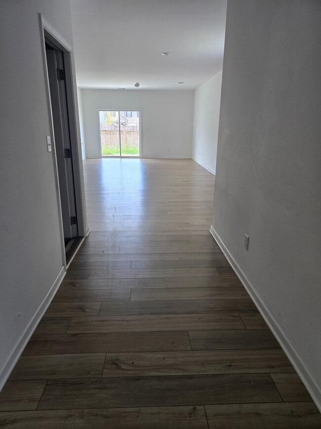 Photo - 1757 Andrew Acrs Ln