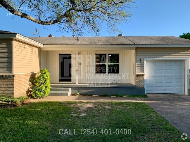 Building Photo - 2528 Powell Dr Rental