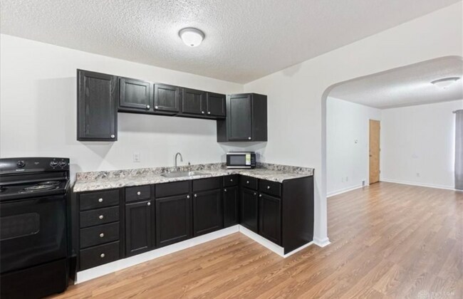 219 Victor Ave Unit 1