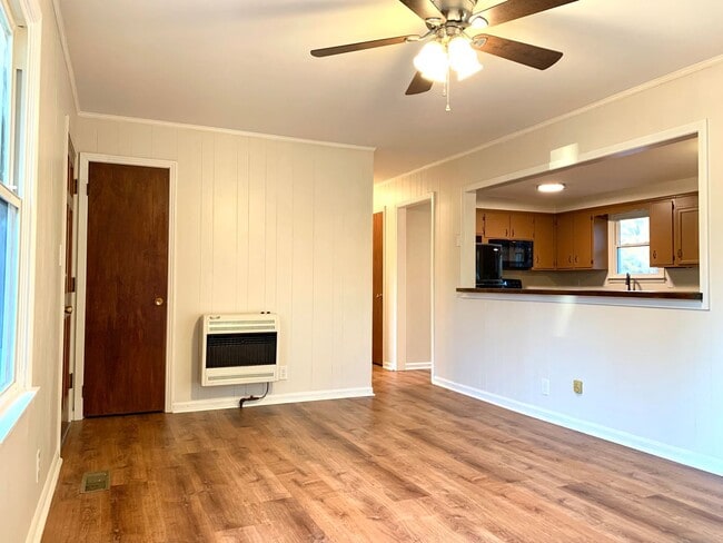 Photo - 321 Clearview Dr
