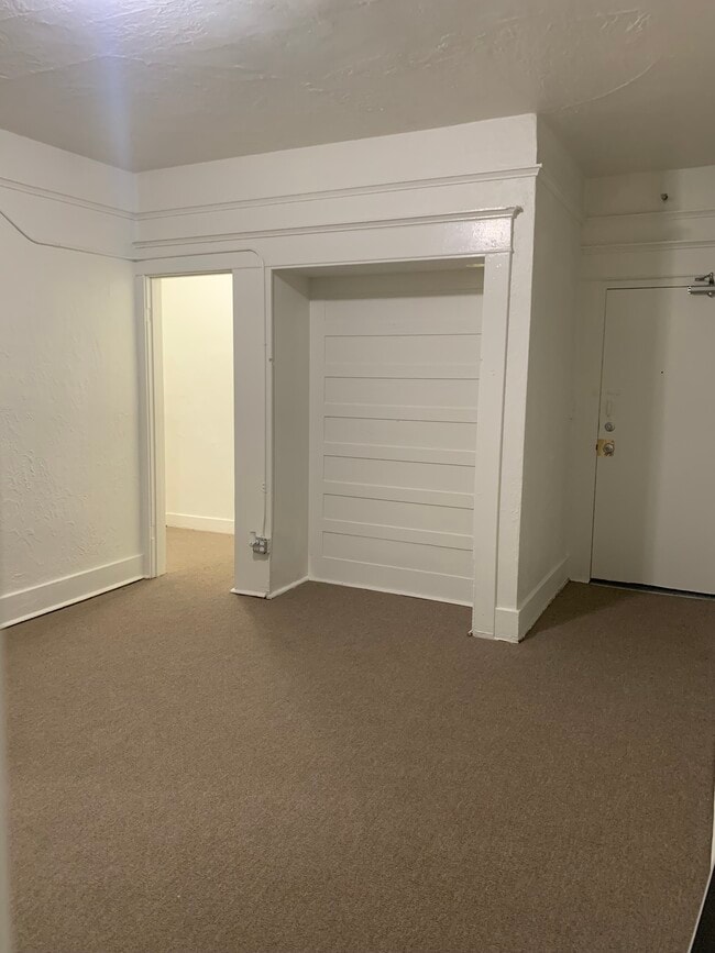 Waldorf Apartments