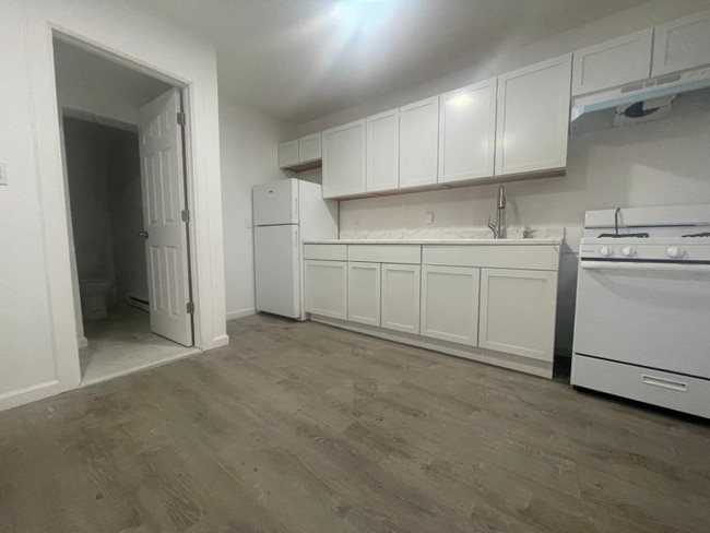 Photo - 811 High St Unit 1R