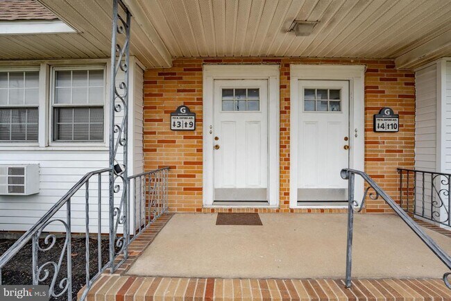 Photo - 703 N Oxford Ave Unidad G9