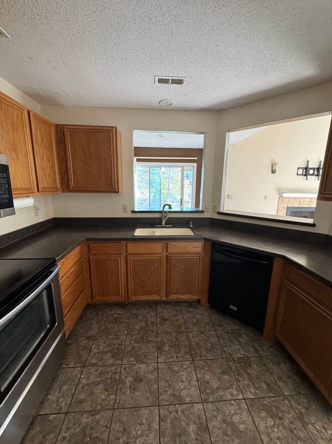 Photo - 3708-3710 Prescott Dr Unit 3710