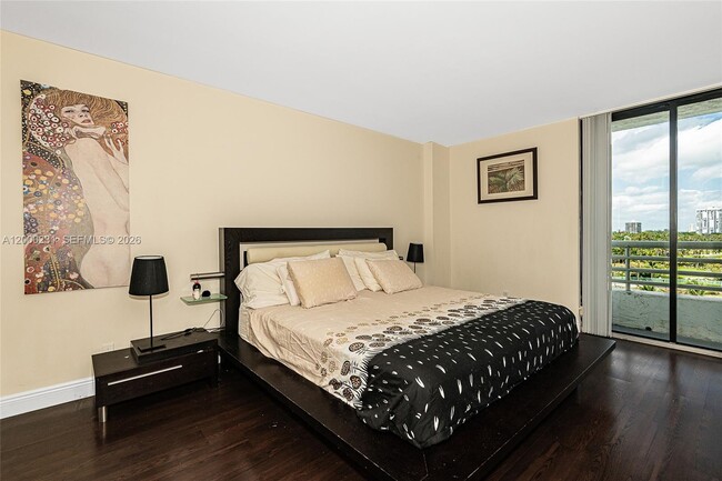 Photo - 3300 NE 192 St Unit 711