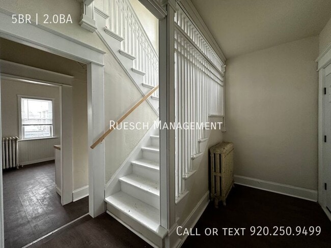 Photo - Beautiful 5 Bedroom 2 Bath Single Family H...