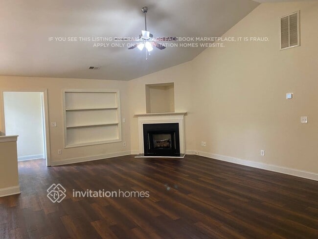 Photo - 2420 Laura Dr