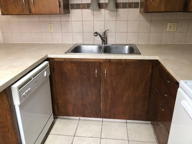 Photo - 1265 N 400 E