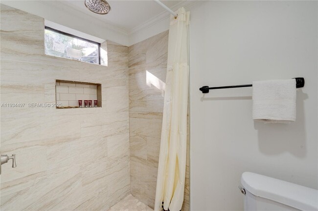 Photo - 347 NE 110th St