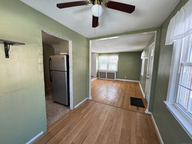 Photo - 18 Bridge St Unit APT 1A