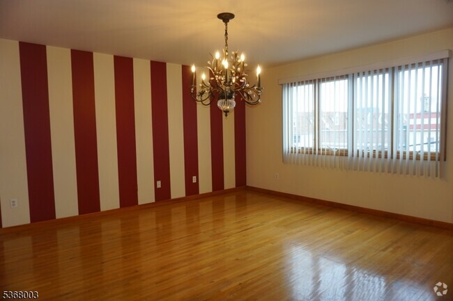 Building Photo - 79 Fillmore St Rental