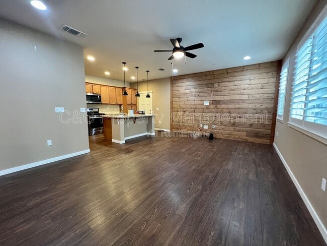 Photo - 17031 Morgan St