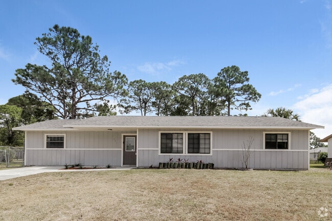 Building Photo - 431 Tropicaire Ave SW Rental