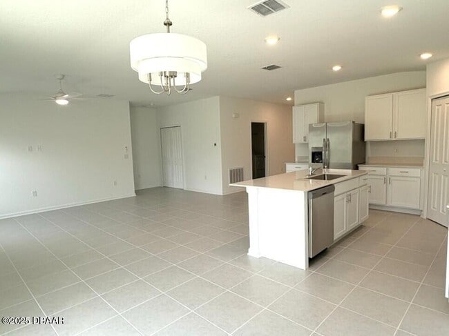 Photo - 2324 Green Valley St