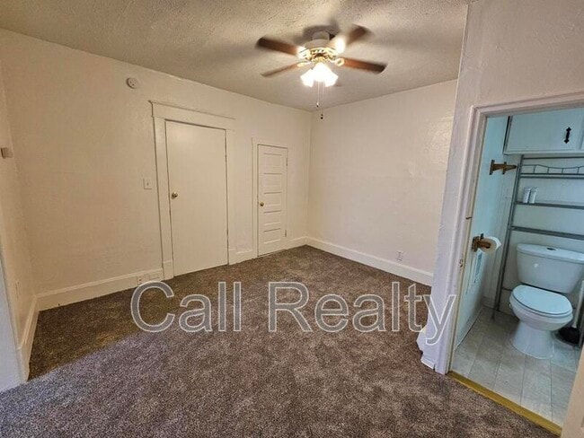Photo - 1423 W Maxwell Ave Unit 2