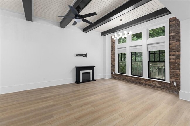 1834 Gordon Manor NE