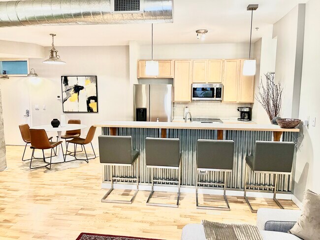 Photo - 2422 Tremont Pl Unit #102