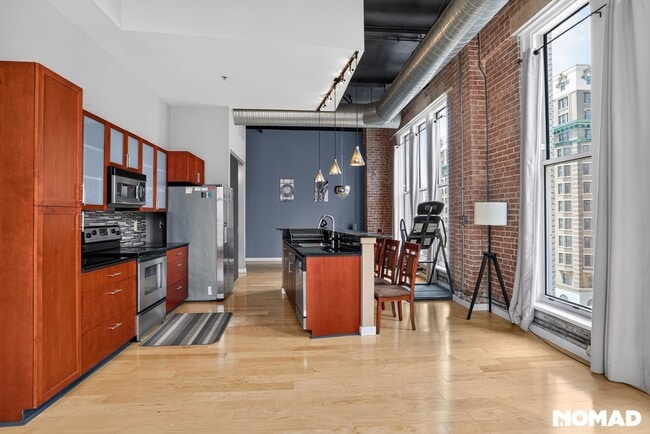 Photo - 1136 Washington Ave
