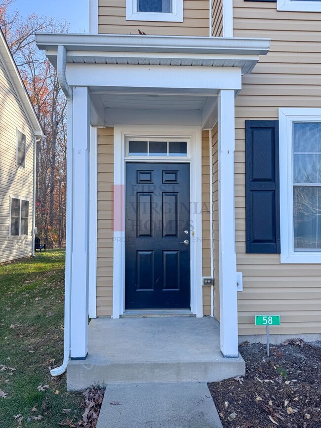 Photo - Two story townhouse w/ 3 bedrooms,2.5 baths