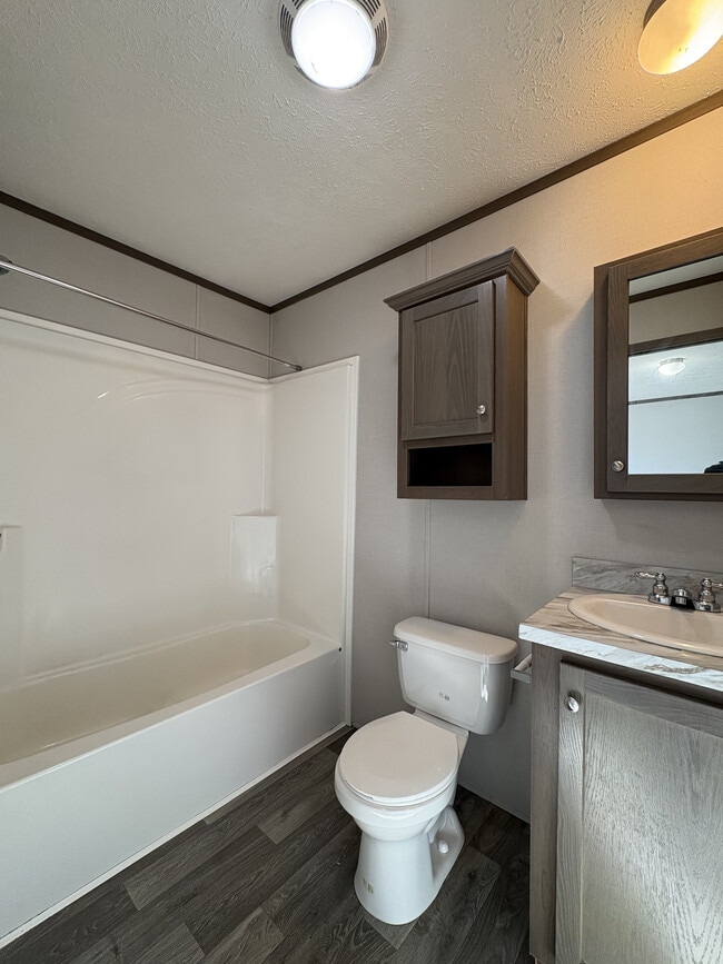 Photo - 315 Basket Branch