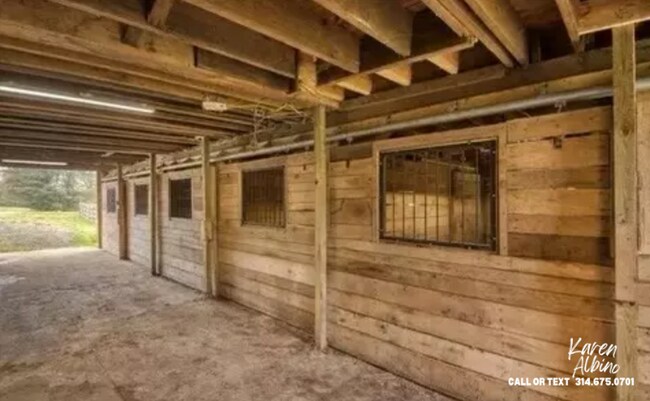 Photo - 1635 Shadyside Rd