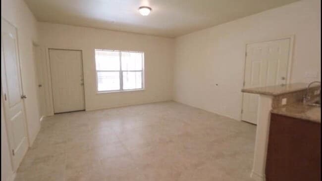 Photo - 1601 B Jacaman Rd