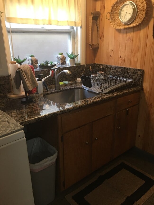 Photo - 237 Colusa Ave