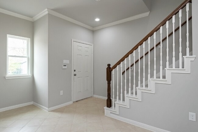 Photo - 1043 Marcolin