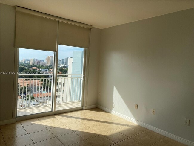 Photo - 2425 SW 27th Ave Unit 1005