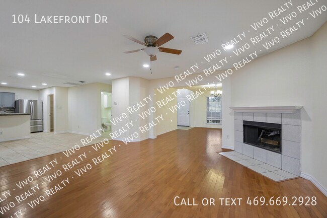 Photo - 104 Lakefront Dr
