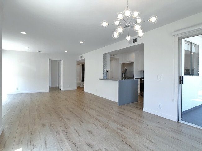 Photo - 1818 Camden Ave