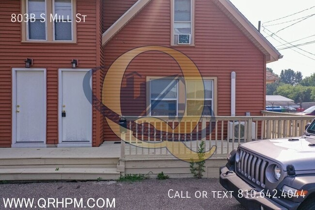 Photo - 803 S Mill St