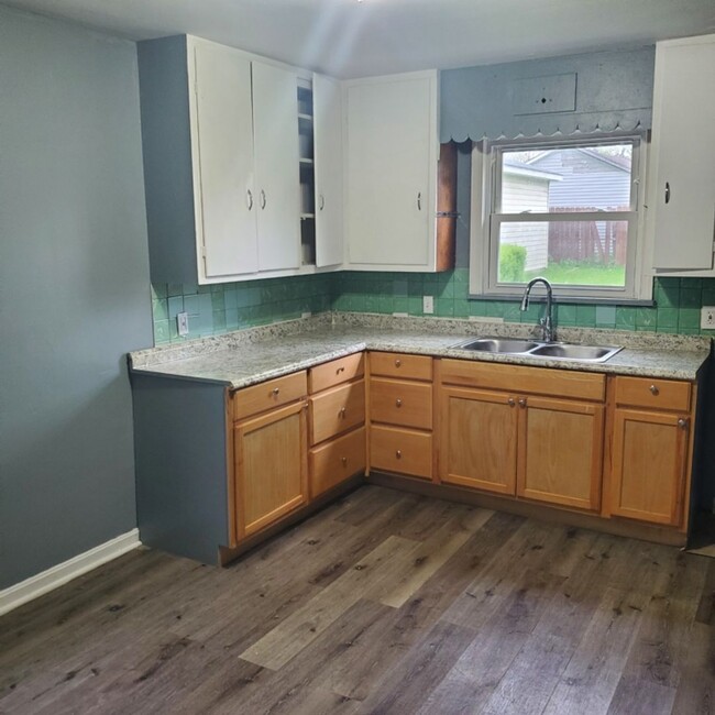 3BDRM HOUSE FOR RENT - 3BDRM HOUSE FOR RENT