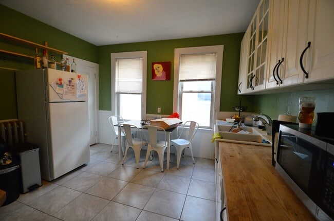 Photo - 127 Browne St Unit 3