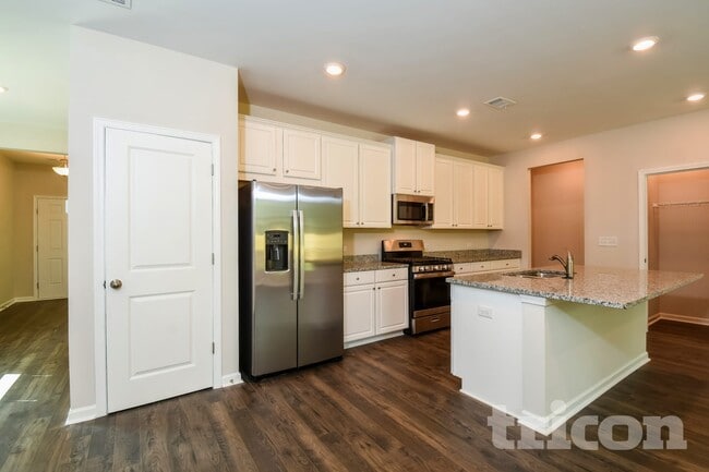 Photo - 152 Chapelcrest Ln