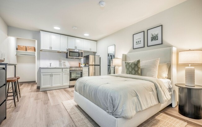 Photo - Sandburg Studios